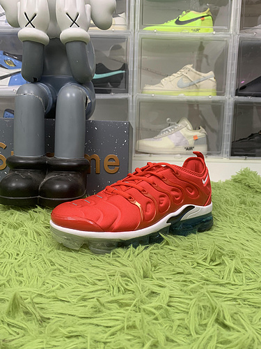 Nike Air VaporMax Plus Red