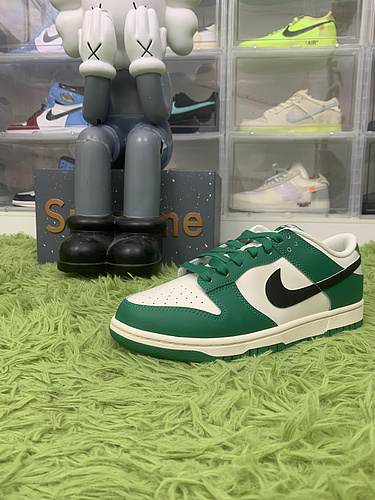 Nike Dunk Low SE Lottery Pack Malachite Green DR9654-100