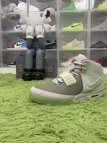 OG batch Nike Air Yeezy 2 Pure Platinum 508214-010