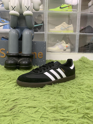 XC batch adidas Samba OG Black White Gum B75807