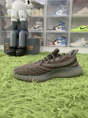 LW batch adidas Yeezy Boost 350 V2 Beluga Reflective GW1229