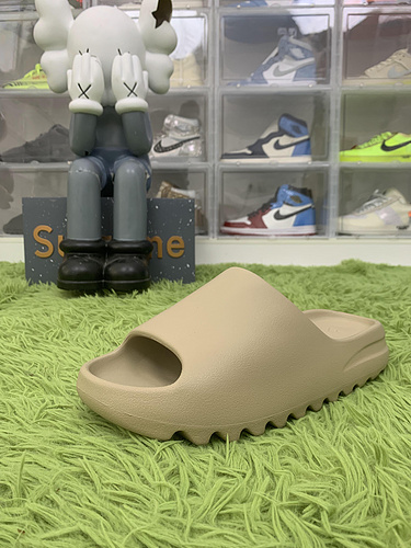 LW Batch adidas Yeezy Slide Pure GW1934