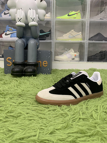 OG batch adidas Samba OG Black Wonder White IE5836