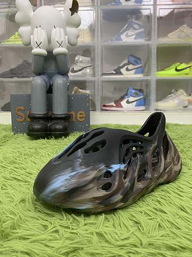LW Batch Yeezy Foam ID4126