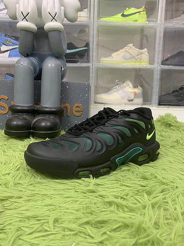 Nike Air Max Plus Drift Black Volt FD4290-006