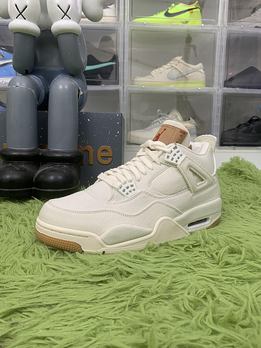 GX batch Jordan 4 Retro Levi&#x27;s White (Levi&#x27;s Tag) ——AO2571-100