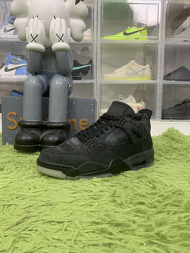 GX Batch Air Jordan 4 Retro Kaws Black 930155 001